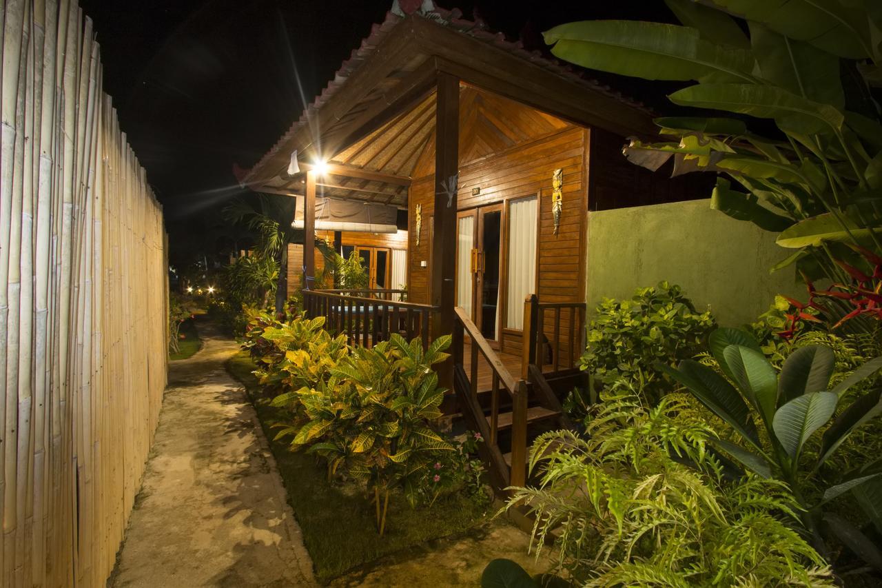 Amora Hut'S Lembongan Dış mekan fotoğraf